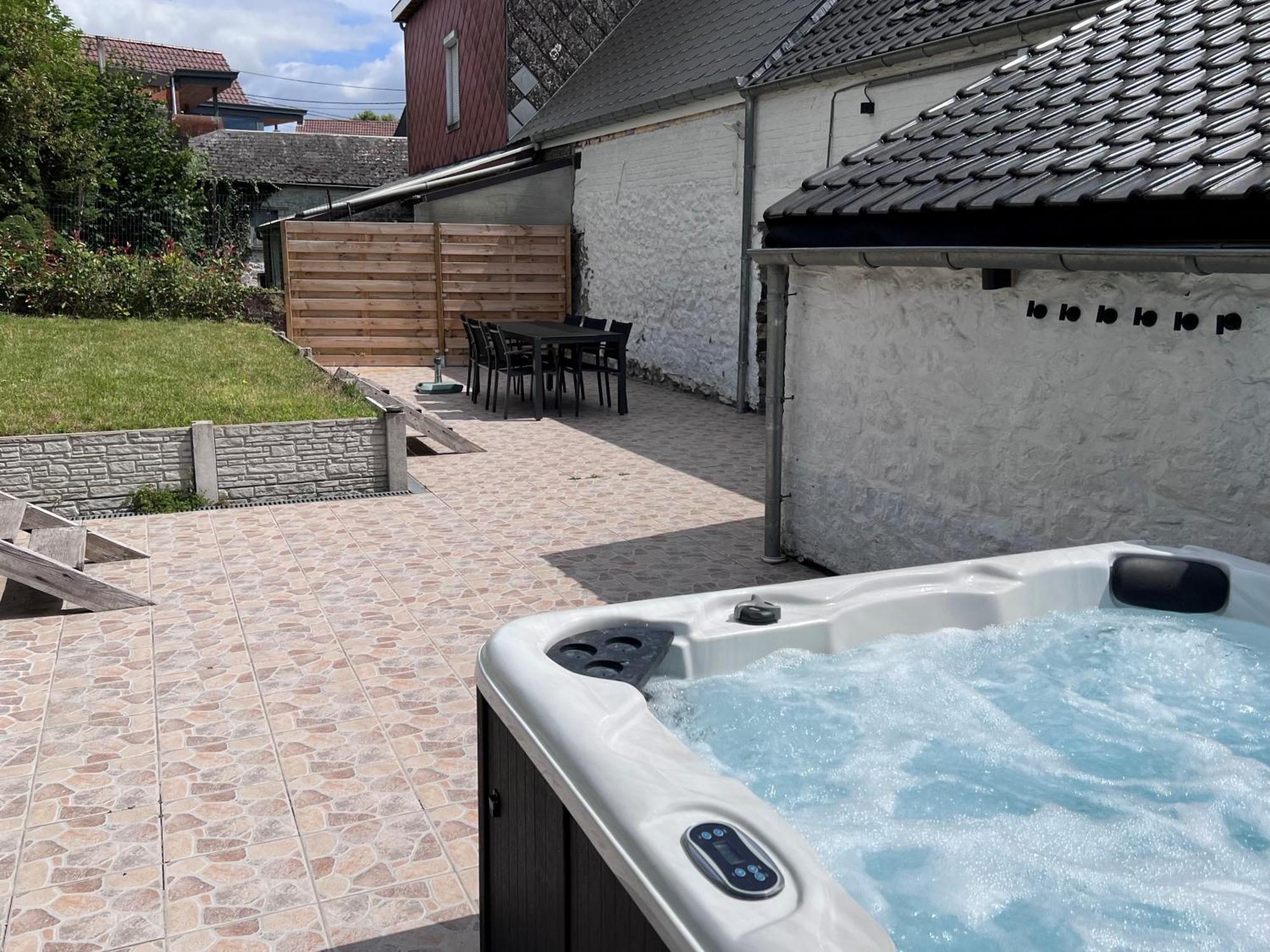 Gite Rubis - Jacuzzi - Pairi Daiza - 6 Pers Brugelette Exterior photo