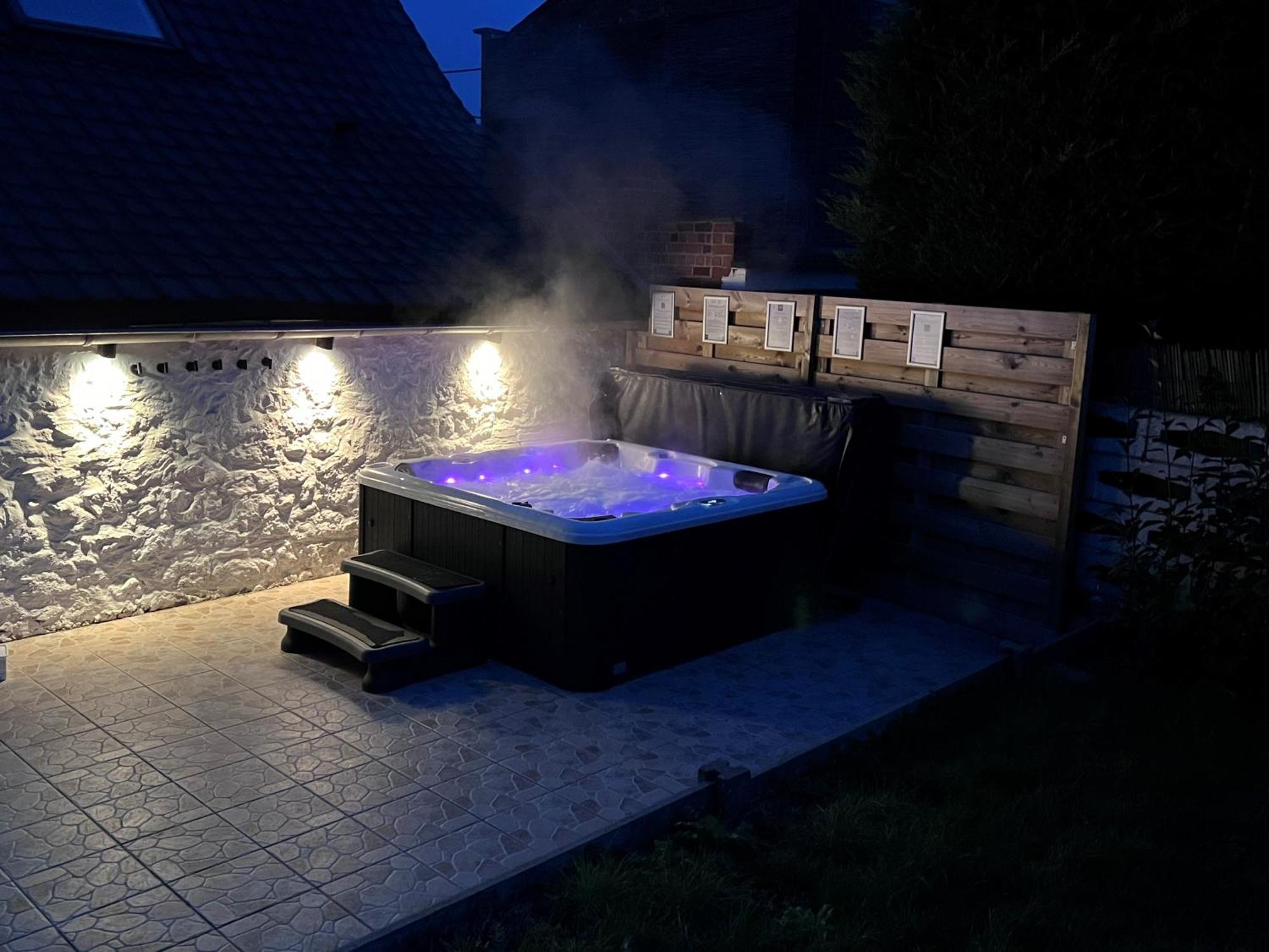 Gite Rubis - Jacuzzi - Pairi Daiza - 6 Pers Brugelette Exterior photo